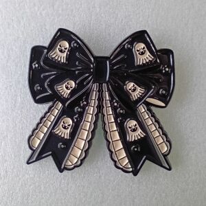 2/$10 Ghostly Black and Cream Bow Brooch